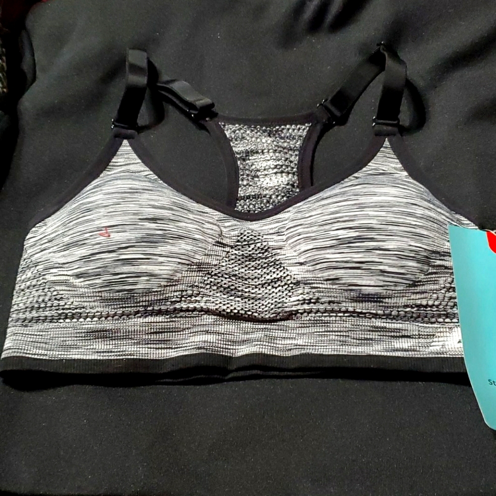 Sports bra